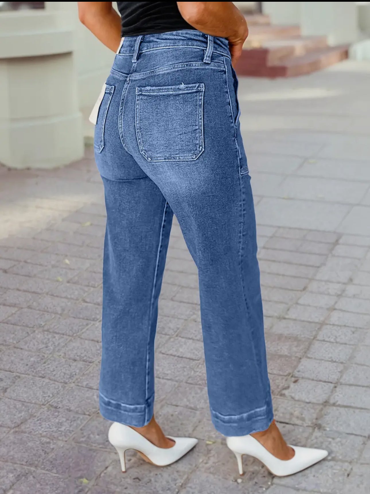 Cropped Sky Blue Jeans