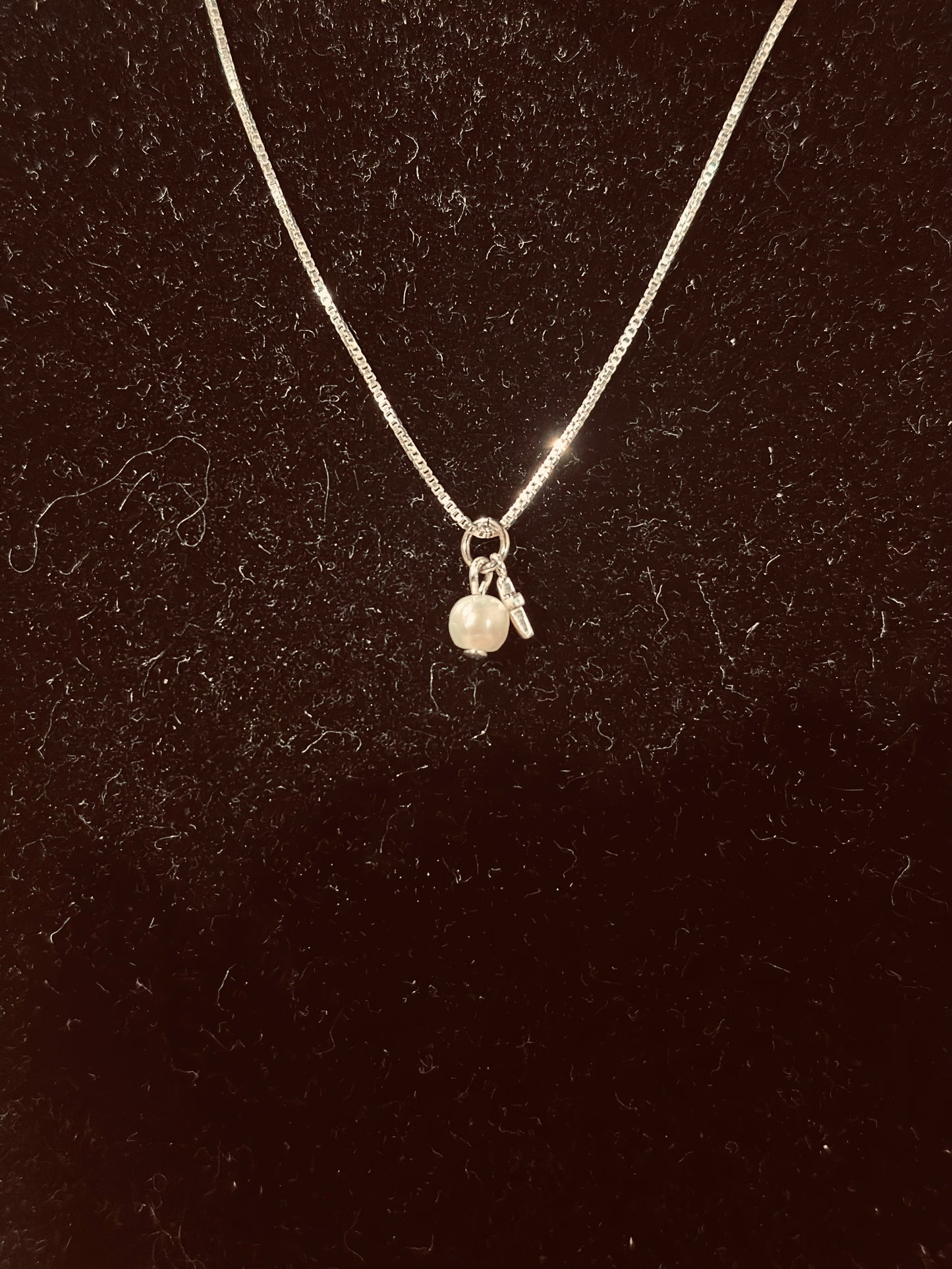 Tiny Girl Pearl W/Cross Necklace 14”