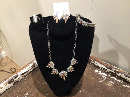 Light blue sphere set