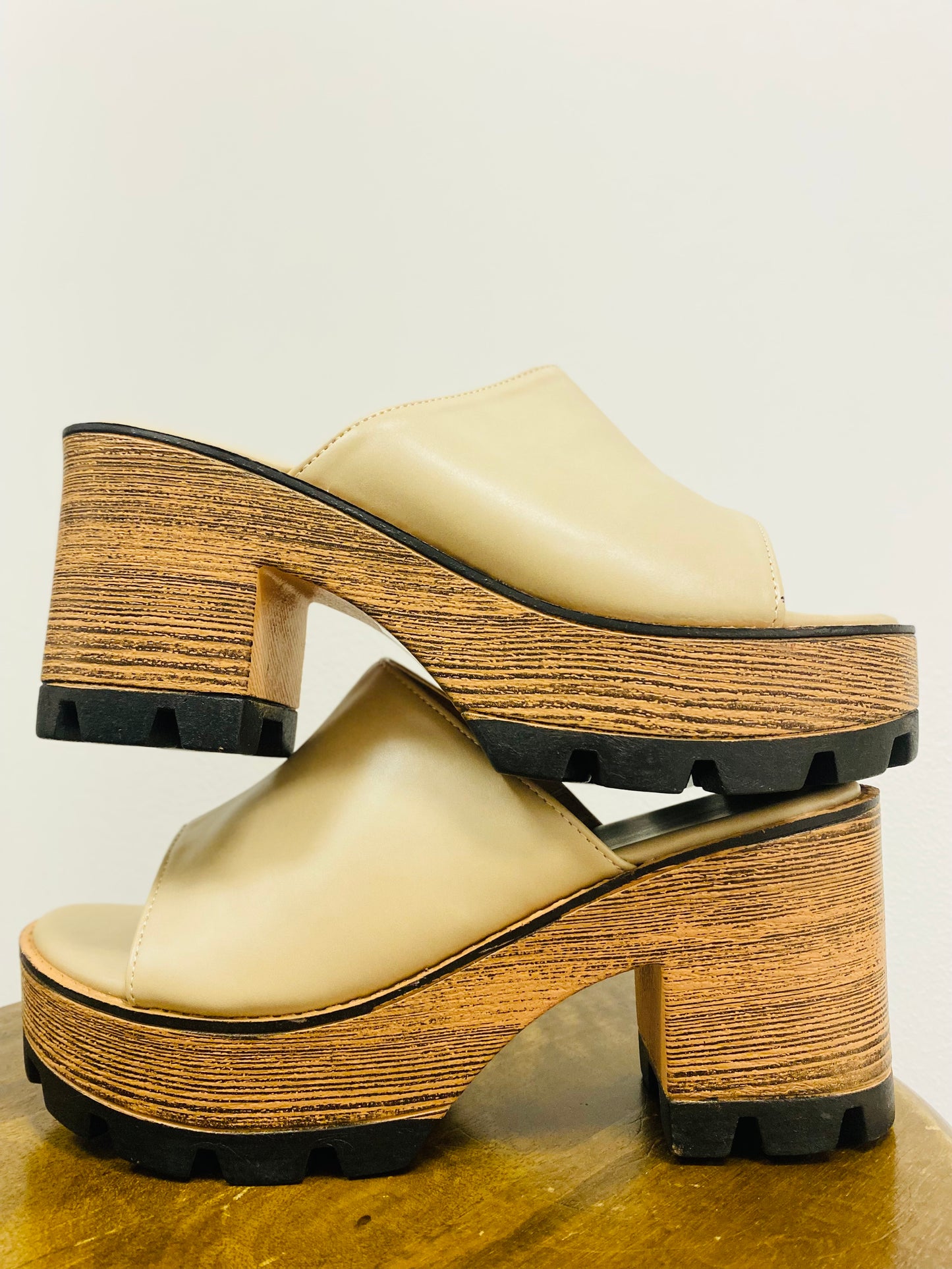 Pierre Dumas Wedges