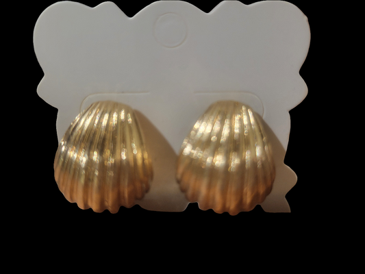 Gold Seashell